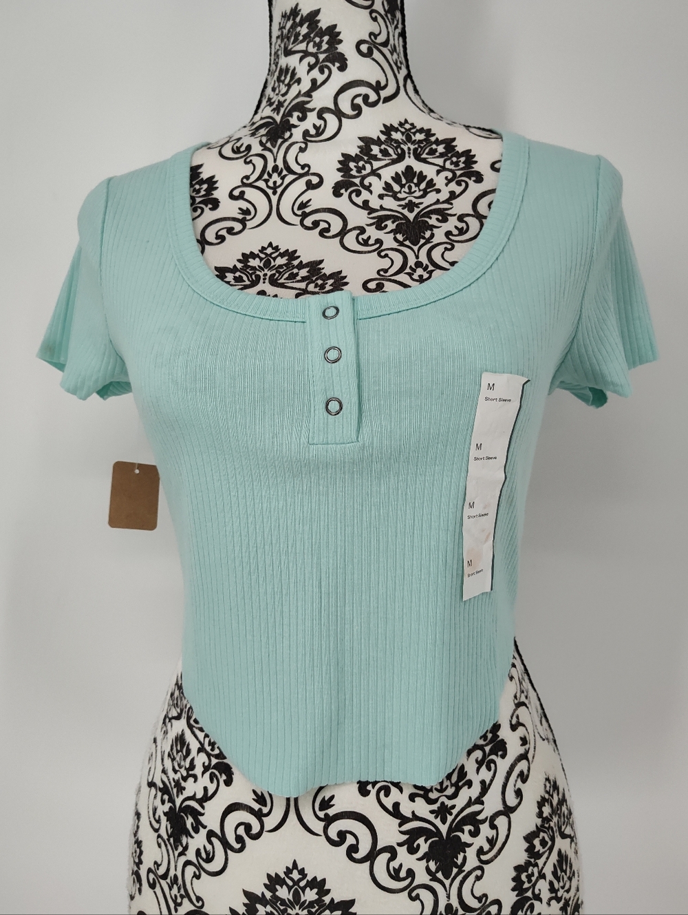 Wild Fable NWT Women's Ribbed Scoop Neck Crop Top in Light Aqua Size Medium